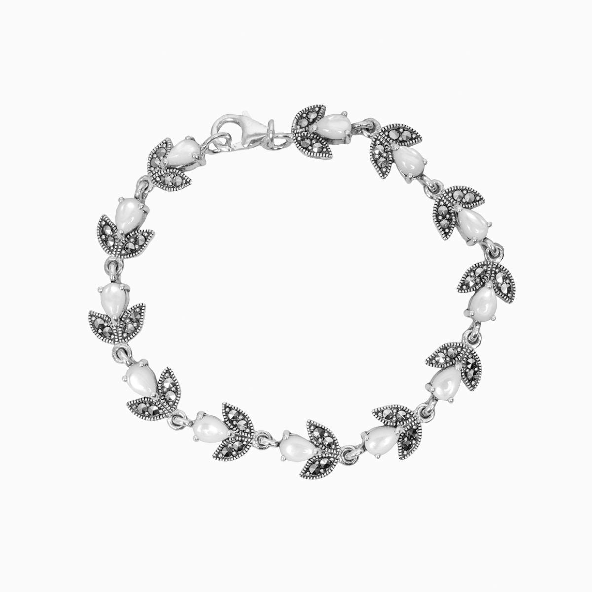 Luxury Mother of Pearl Color Blossom Diamond Bracelet