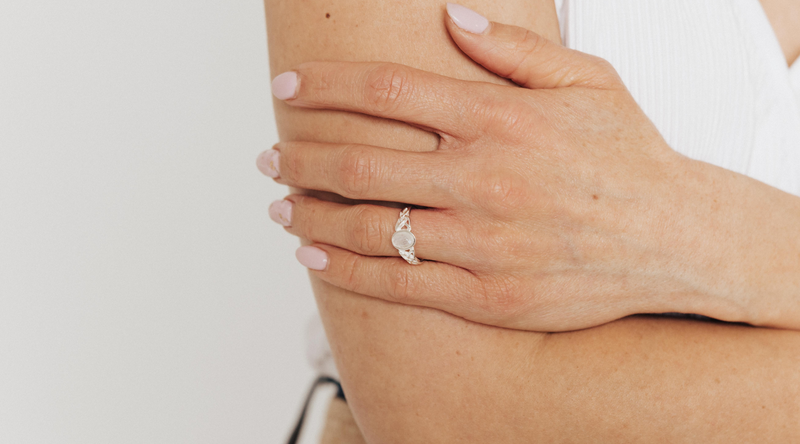 From Minimalist to Bold: How to Style Silver Stackable Rings