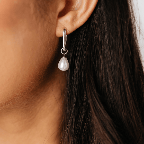 Grace Blooms Earrings Maggie Earrings (Silver)