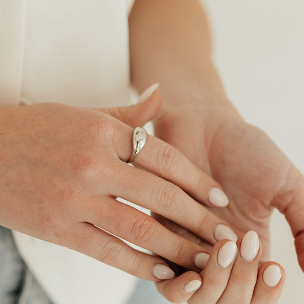 Grace Blooms Rings Luna Ring (Silver)